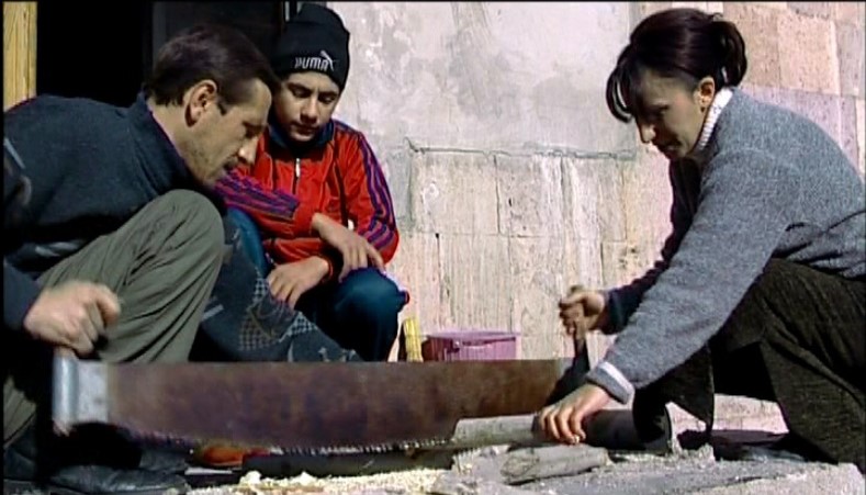 The film depicts the wretched existence of dozens of people living on the tumble-down outskirts of Yerevan.